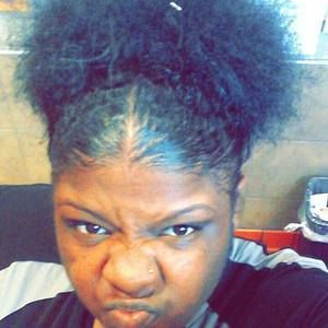 Meet your Posher, Quintella